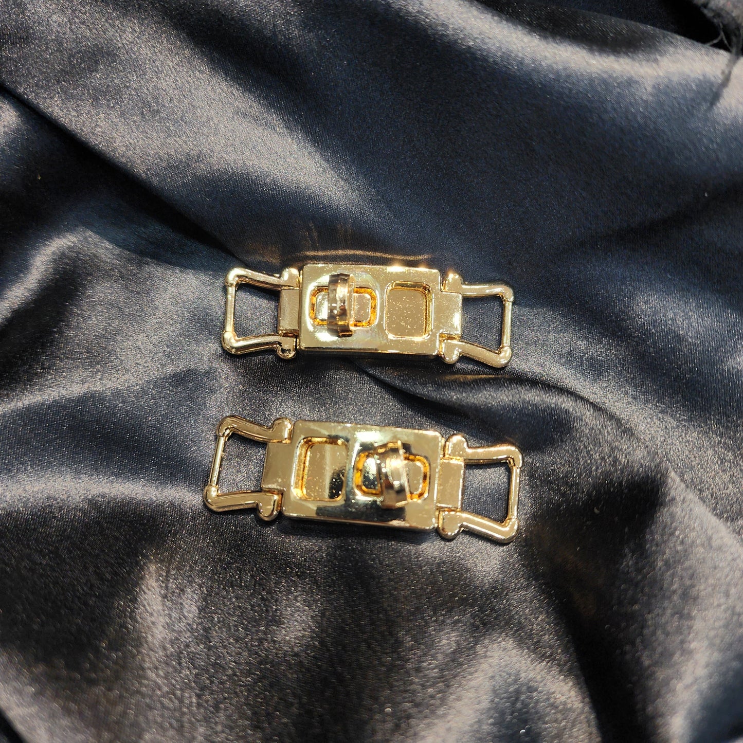 Golden Color Fancy Buckle pack of 2 pieces