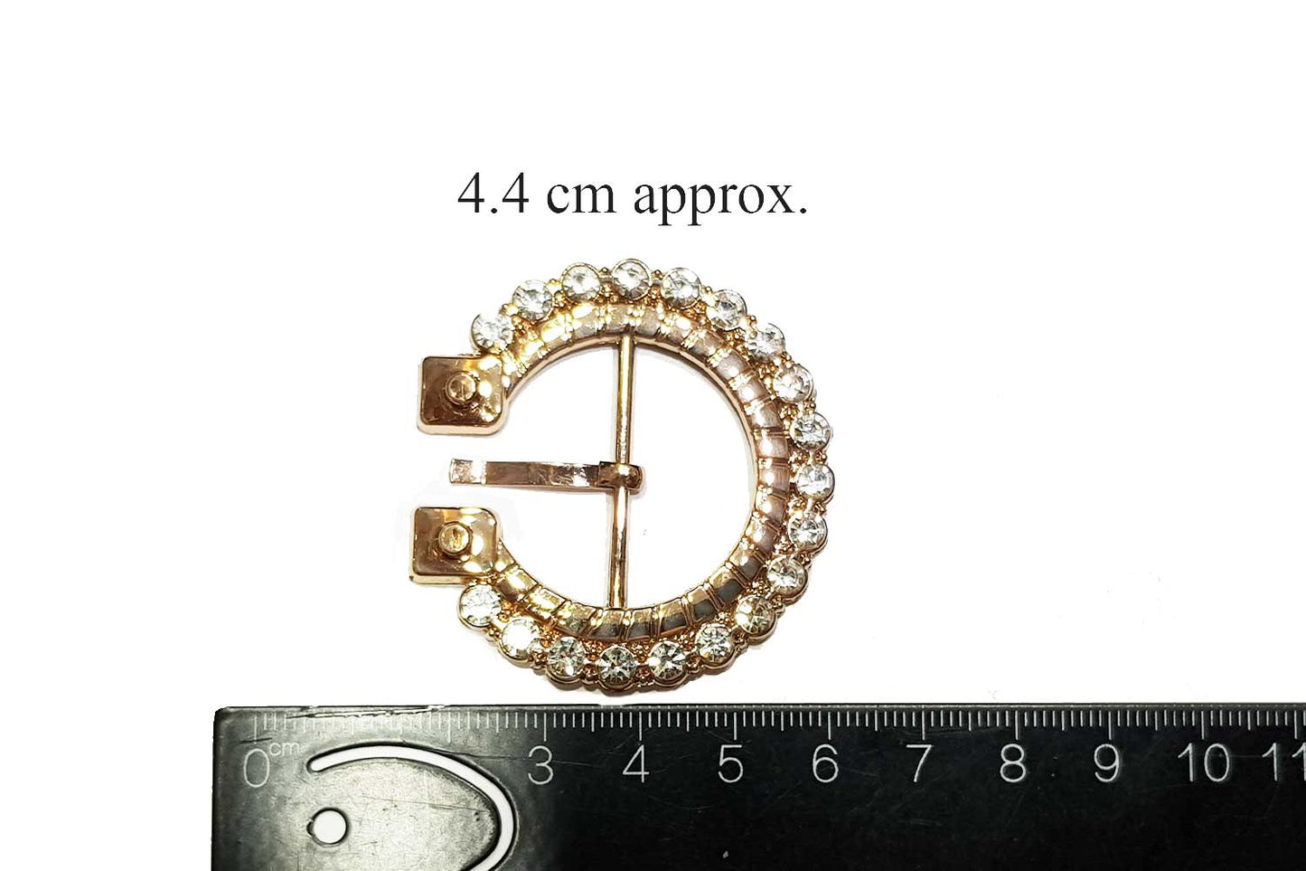 Elegant golden finish with detailed stone work