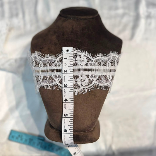Elegant White Soft Chantilly Lace Border