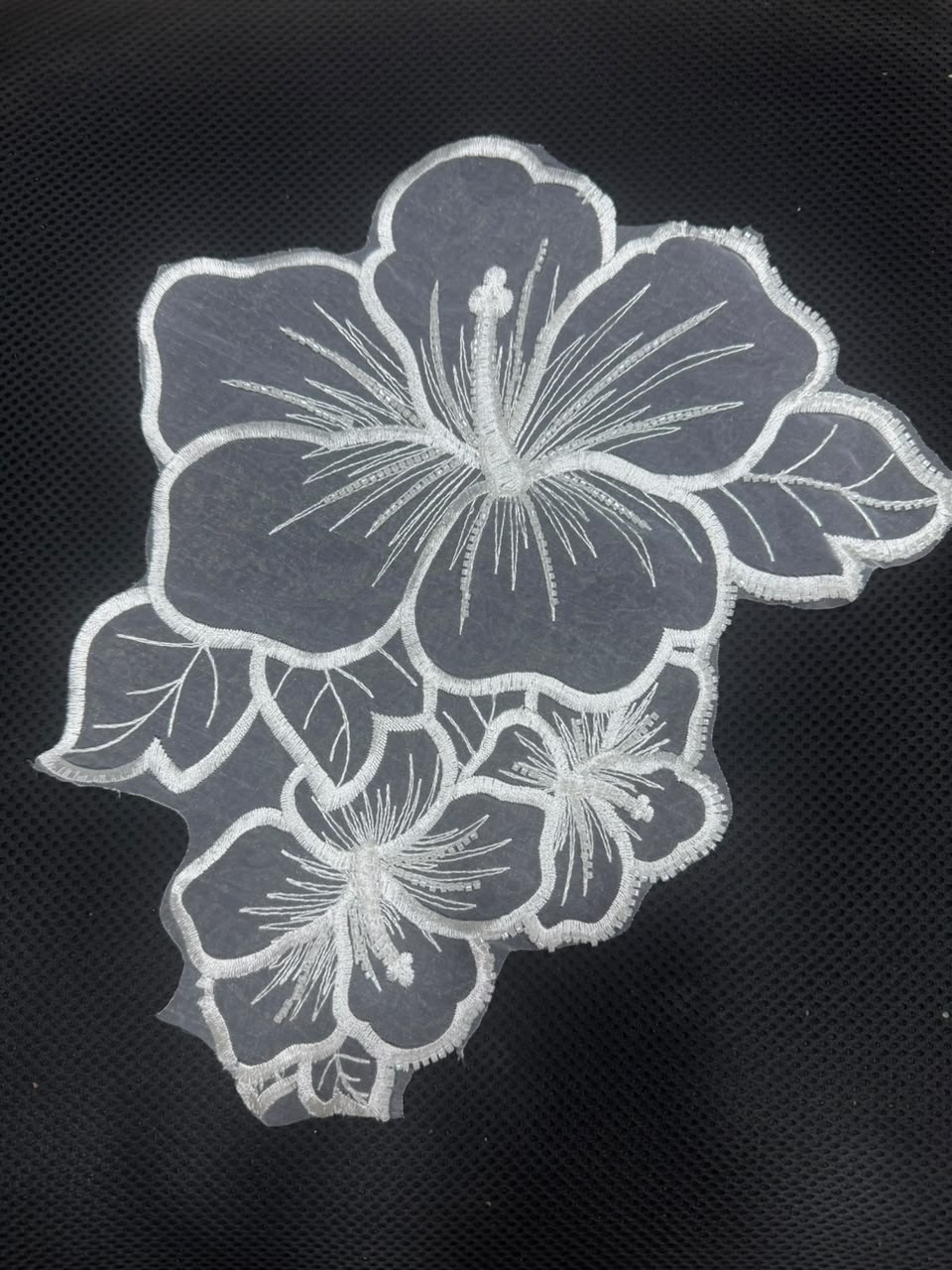 White flower Beads work Patch (1 Piece)