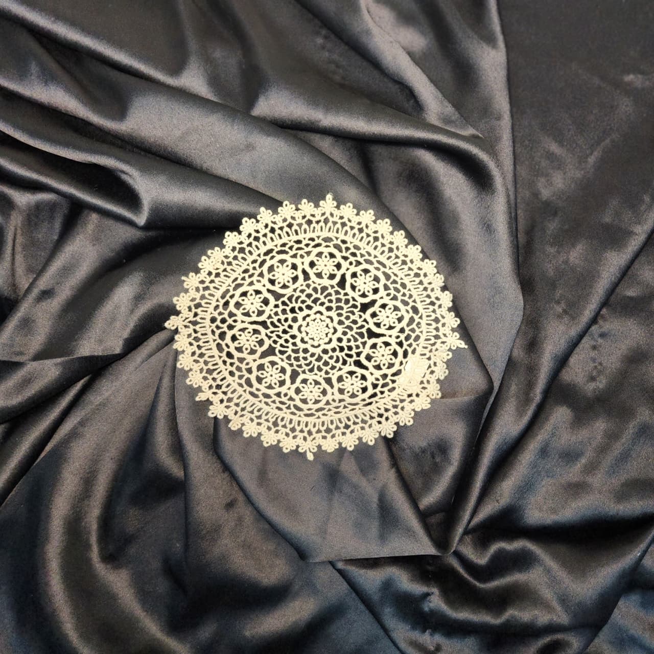 vintage Round Floral Lace Applique Patch (1 piece)