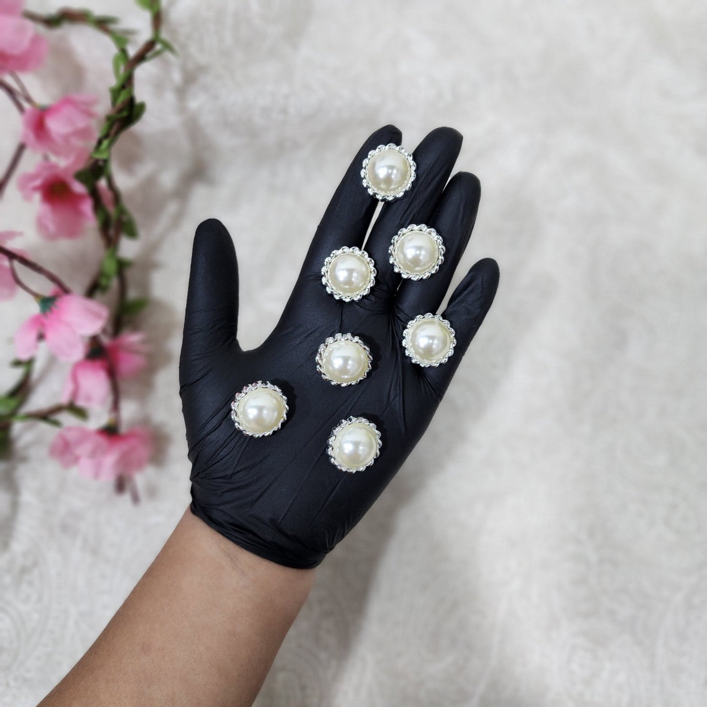 Round Fancy Pearl Buttons