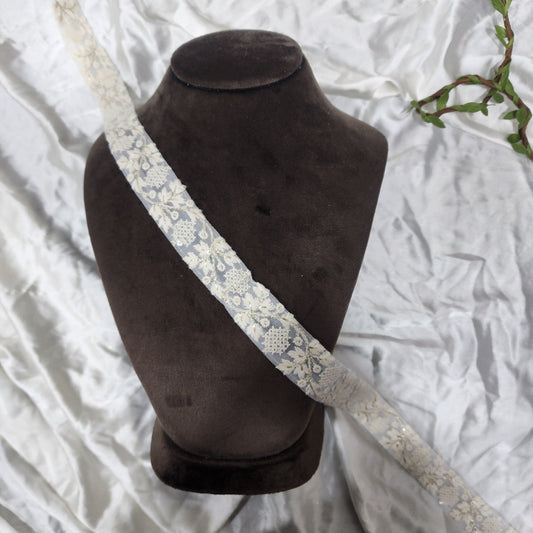 Lucknowi Style Phool Booti Lace with Metallic Thread