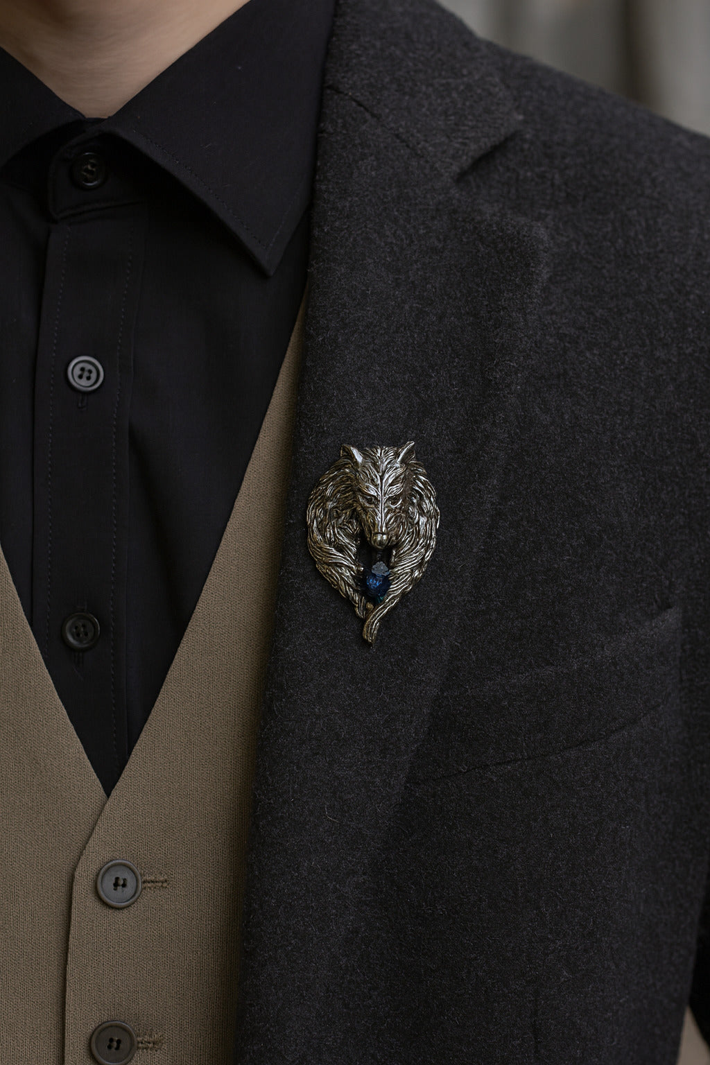 Designer Silver Color Wolf Design Brooch