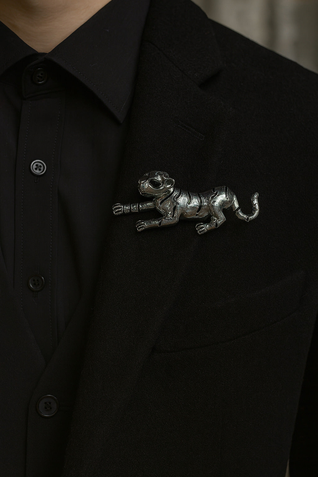 Silver color Leopard Shaped Brooch