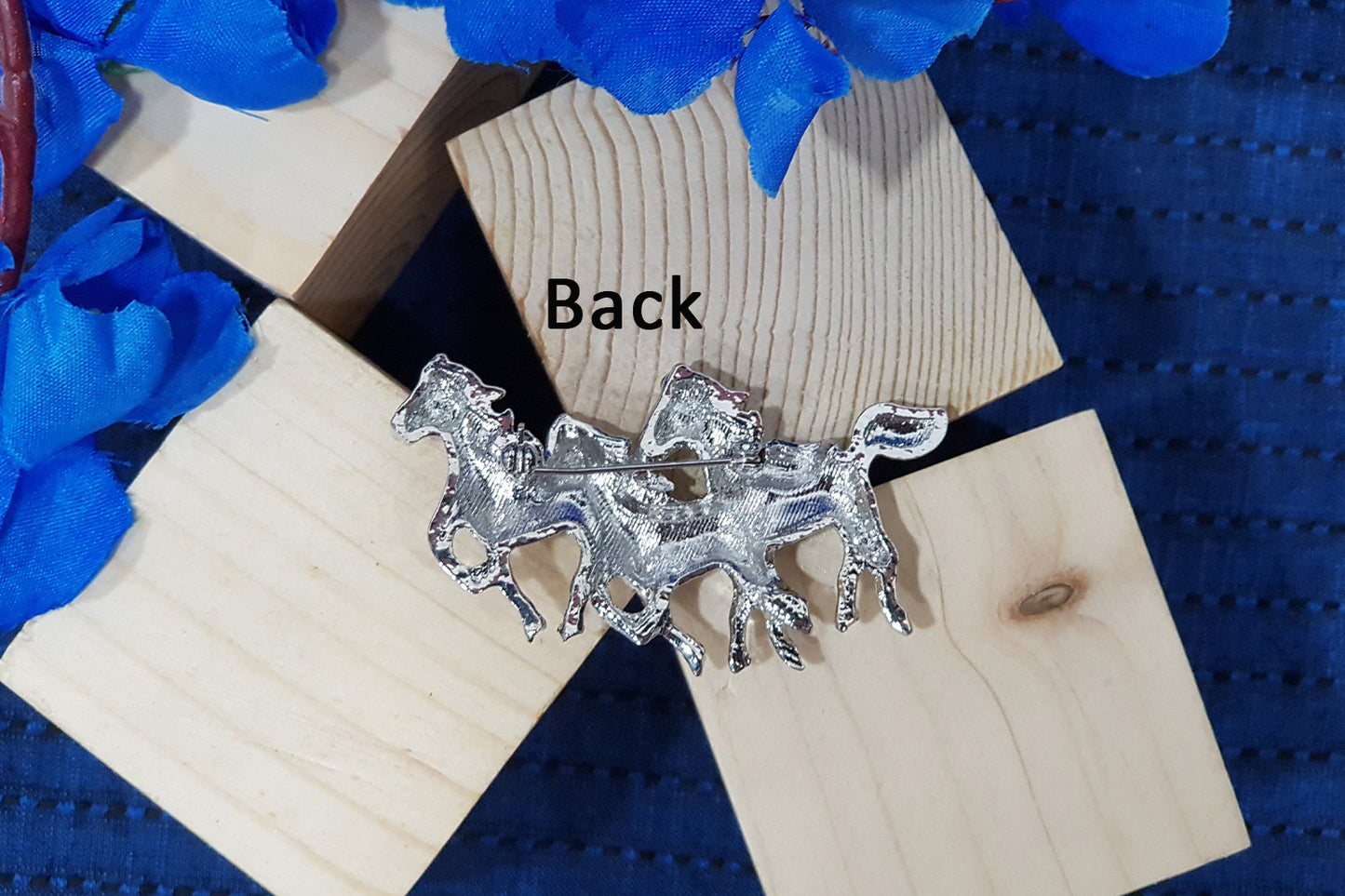 Silver Horse Designer Brooch/Lapel Pin Package of 1 piece