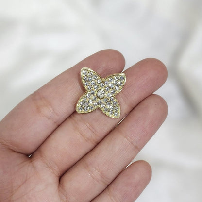 Golden Silver stonework Flower Brooch Lapel Pin with back pin