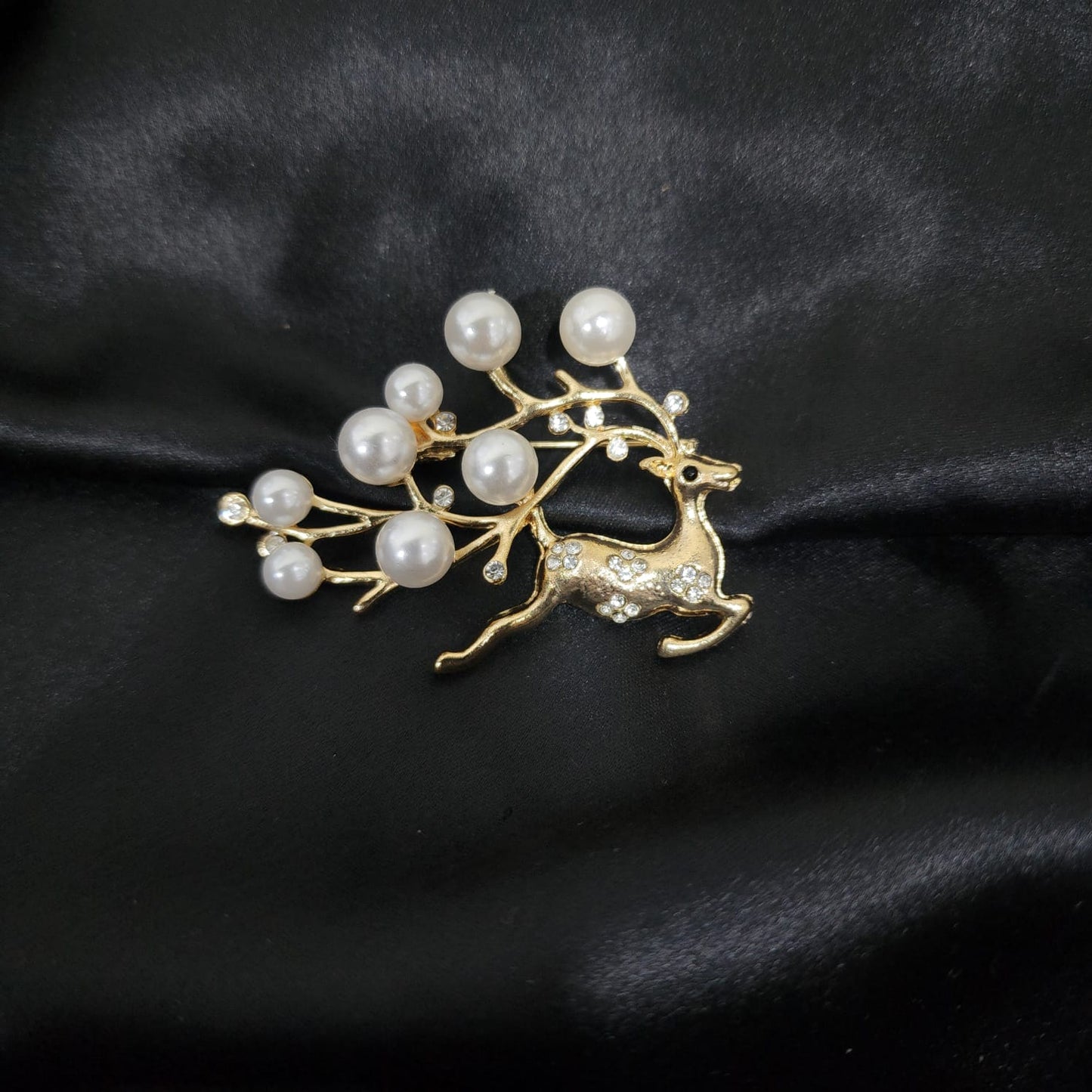 Golden color Reindeer Design Brooch Lapel Pin with pearl detailing