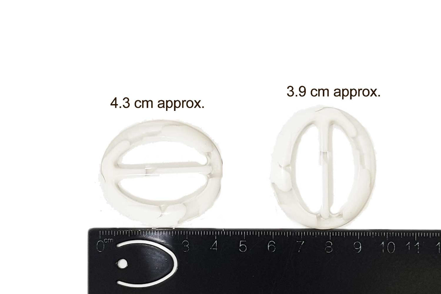 White Printed Oval Shape Plastic Buckles 4 pcs