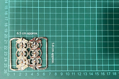 Premium quality fancy buckle with golden finish