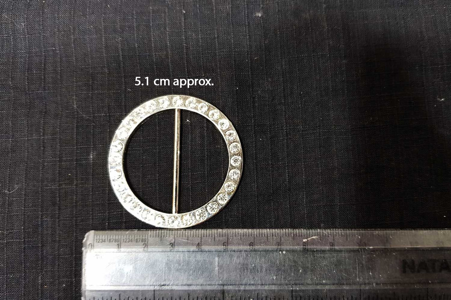 Suitable for belts, dresses, scarves, footwear, and crafts