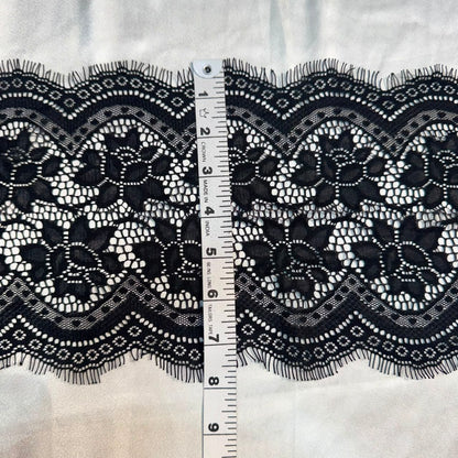 Elegant Black Floral Chantilly Lace