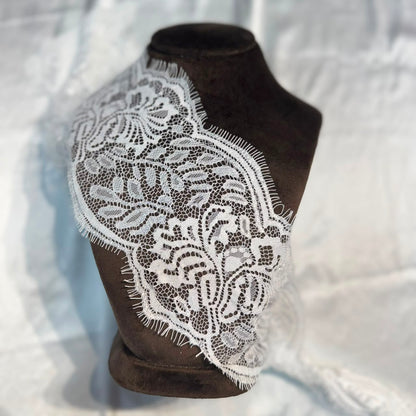 Soft White Floral Chantilly Lace Border