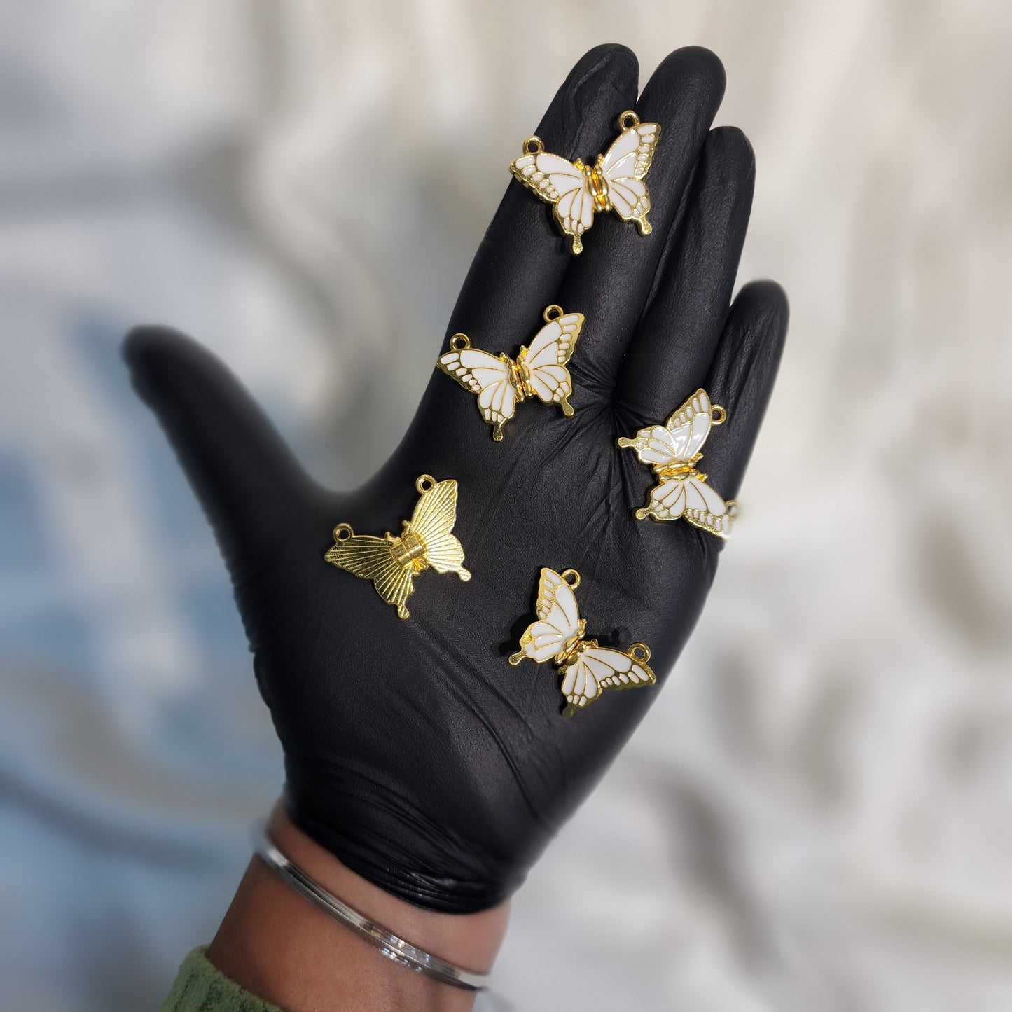 Butterfly Shaped Magnetic Openable Charms 5 Pieces