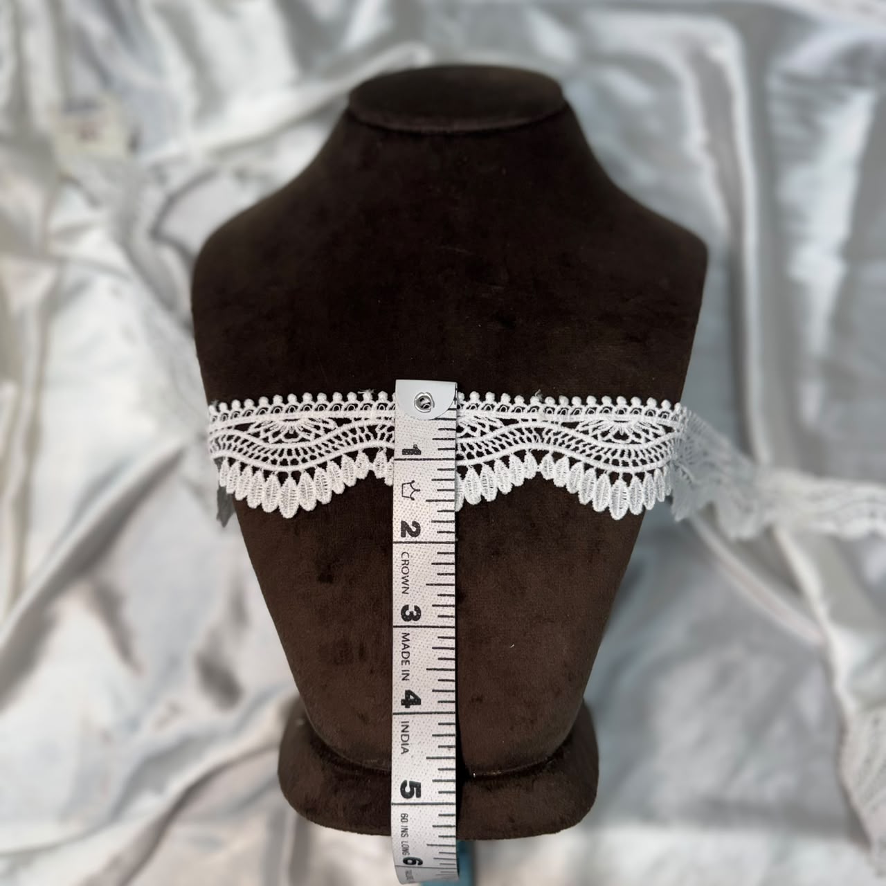 Elegant White Embroidery Lace for Fashion & Crafts