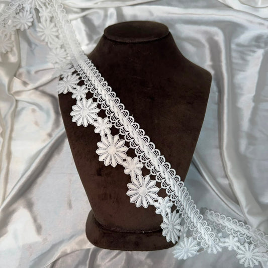 Premium White Flower Lace Border