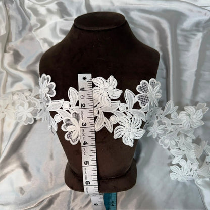 Elegant White Floral Lace Appliqué for Dresses