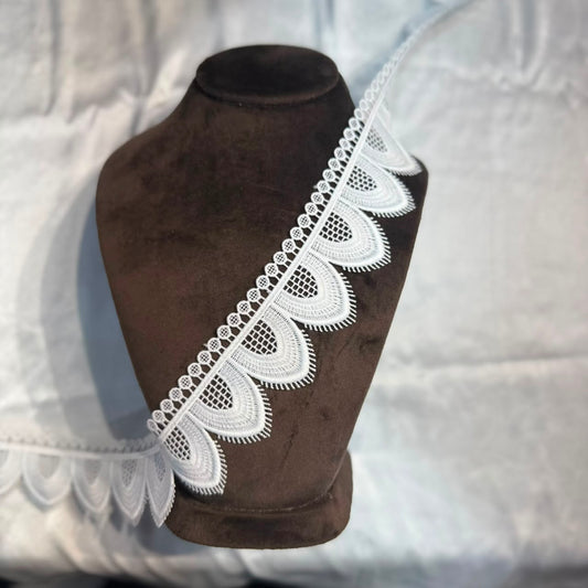 Luxury White Openwork Scalloped Lace Trim