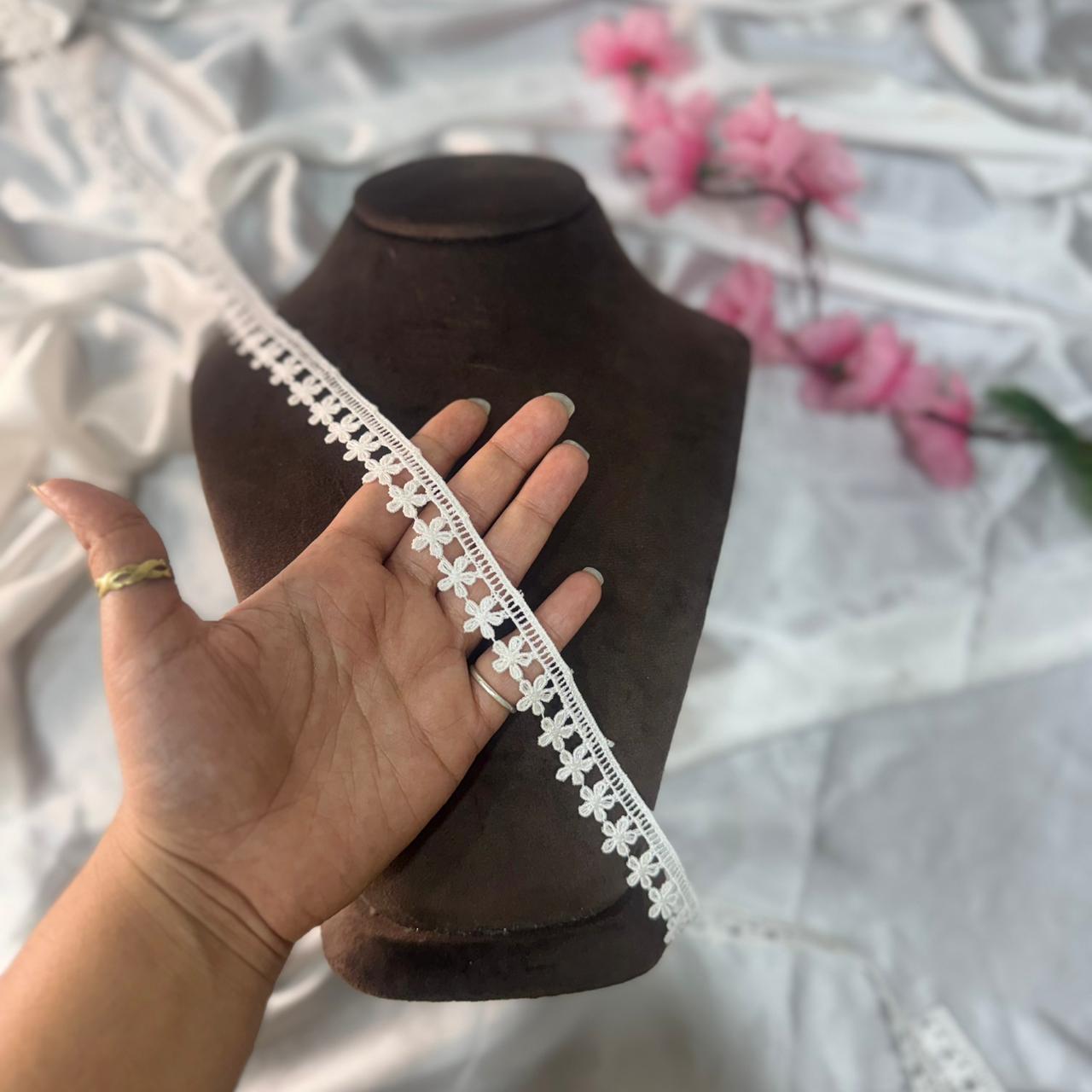 Classic White Floral Style Lace Border