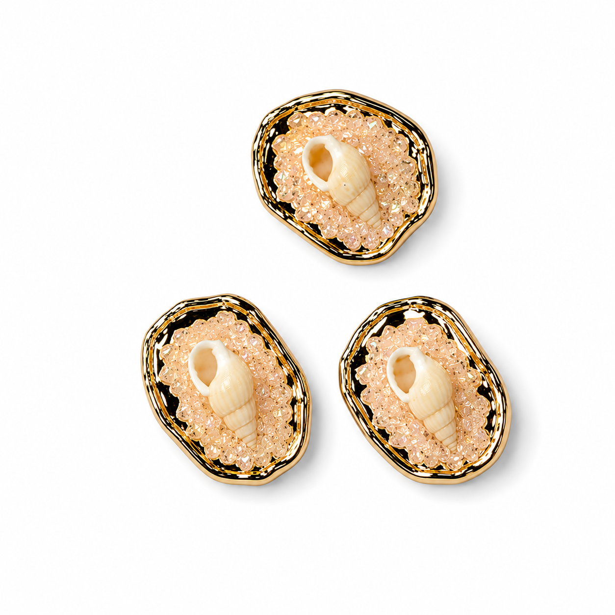 Pack of 3 Pieces Coastal Seashell Embellished Buttons