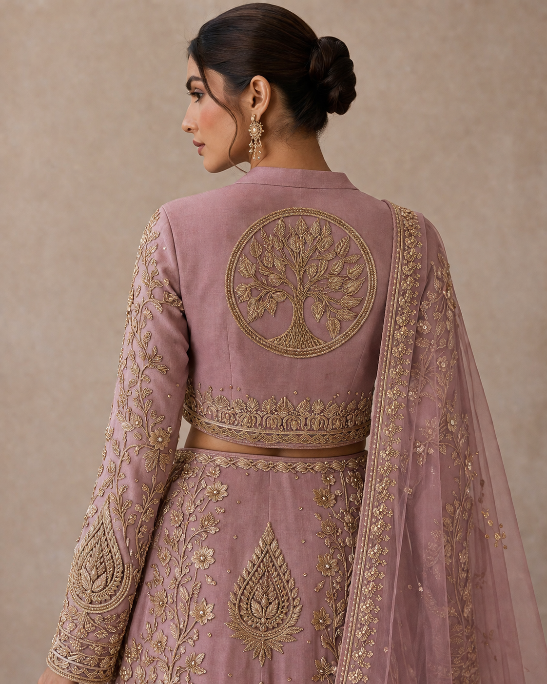 Round Antique color Tree Design Handwork Patch