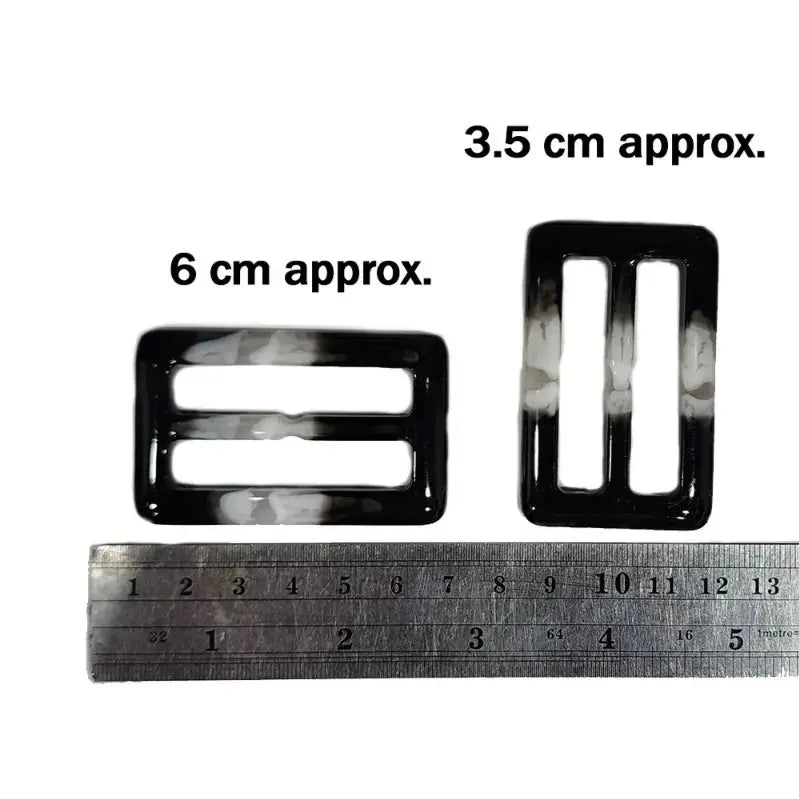 Set of 4 Pieces Dual color Plastic Buckles