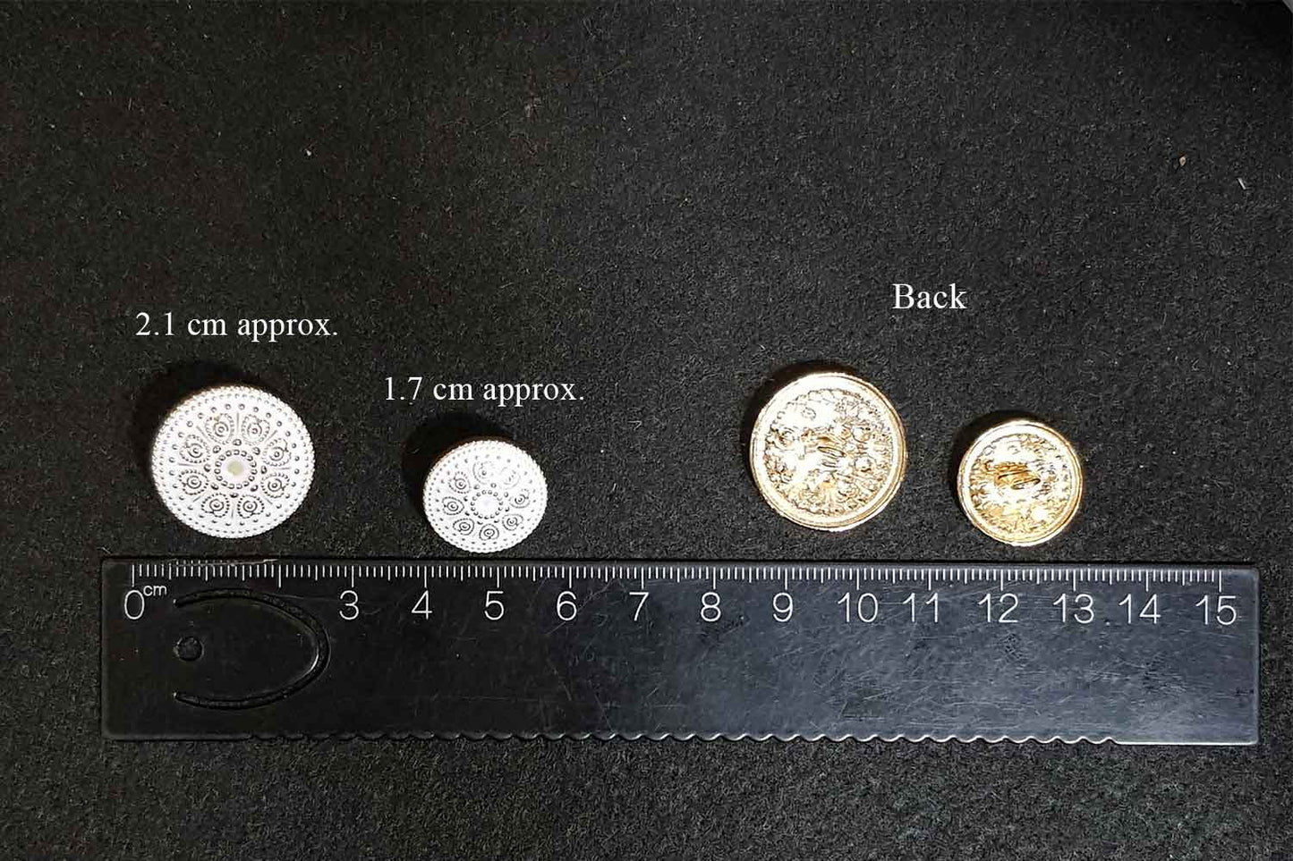 White Color Round Shape Metal Coat Buttons