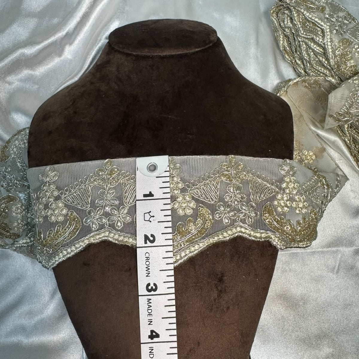 Silver Gold Floral Paisley Border Lace for Ethnic Wear