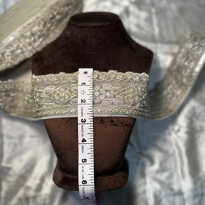 Elegant Floral Vine Embellished Designer Lace Border