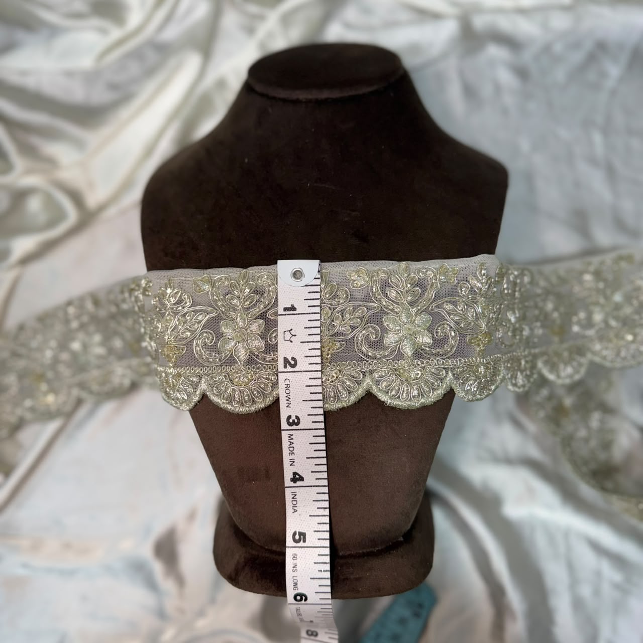 Royal Scalloped Embroidered Lace