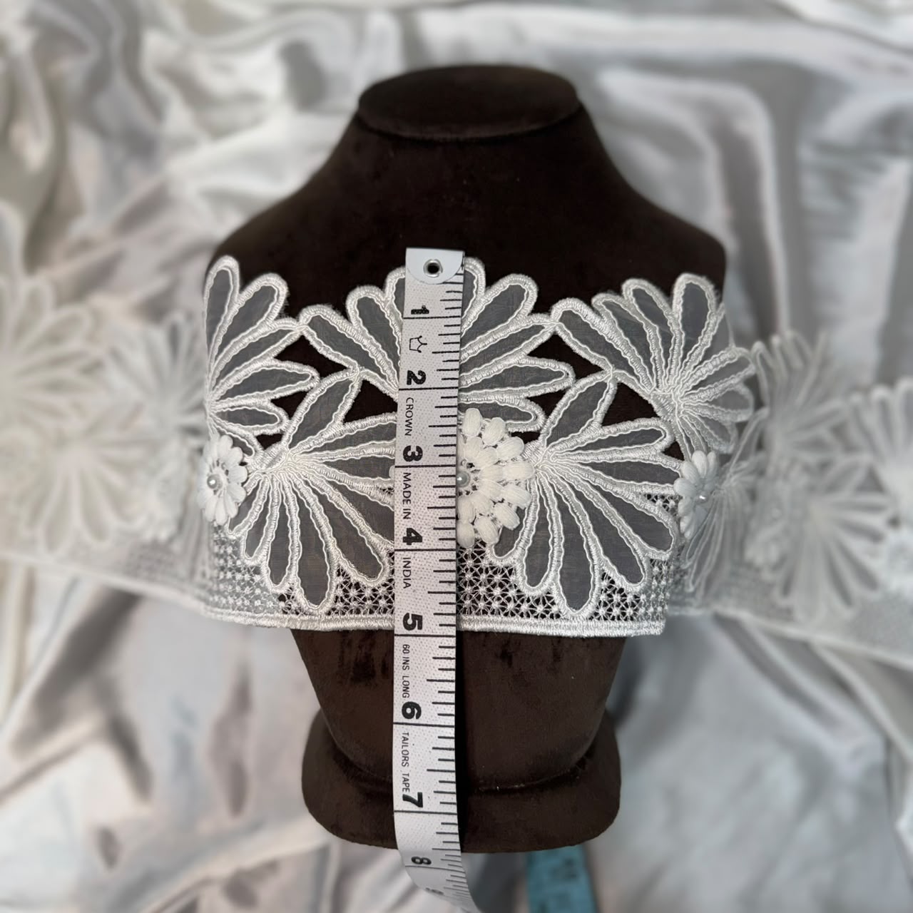 Elegant White Floral Cutwork Lace Border