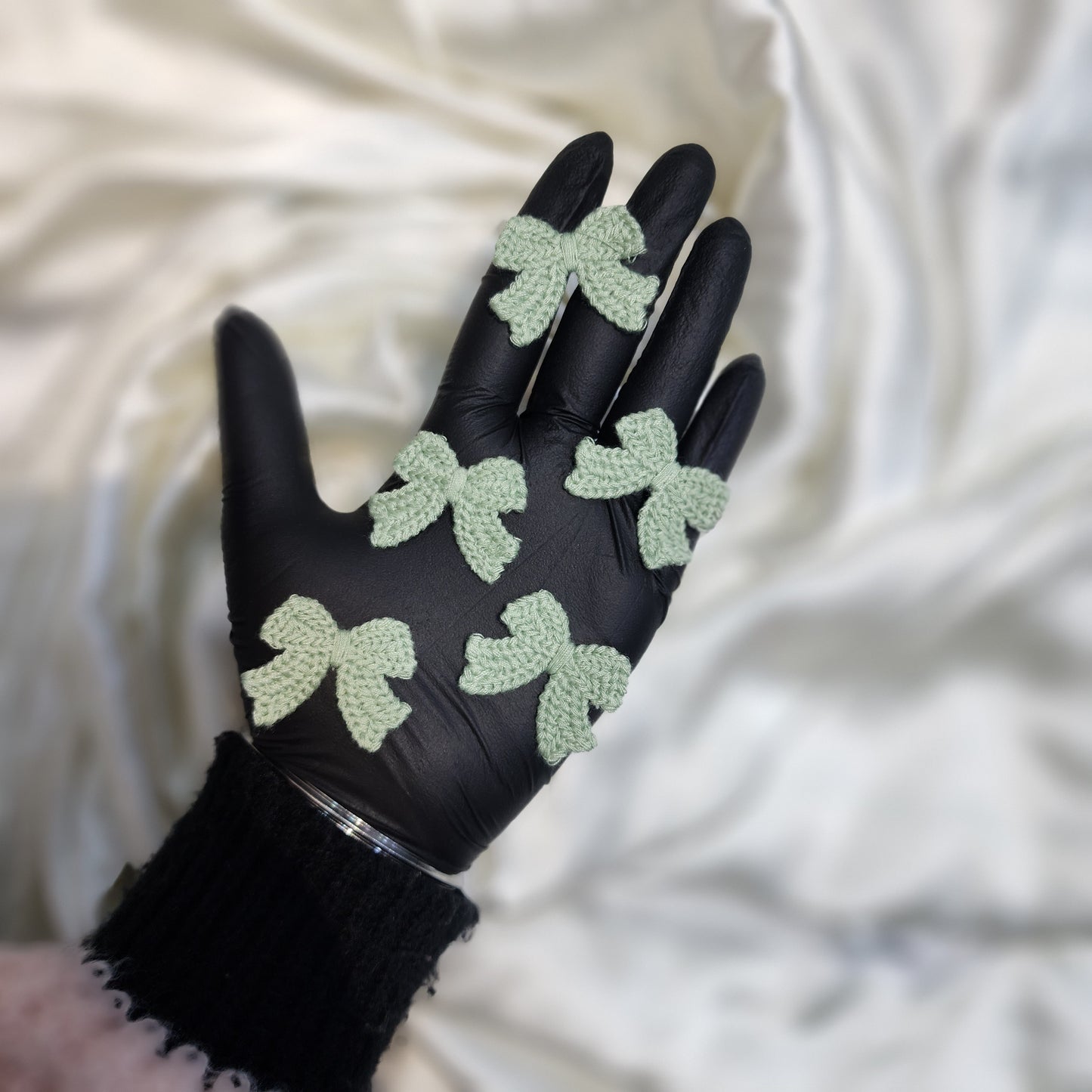 Set of 10 Gorgeous Bow Shaped Clothing Accessory Patches