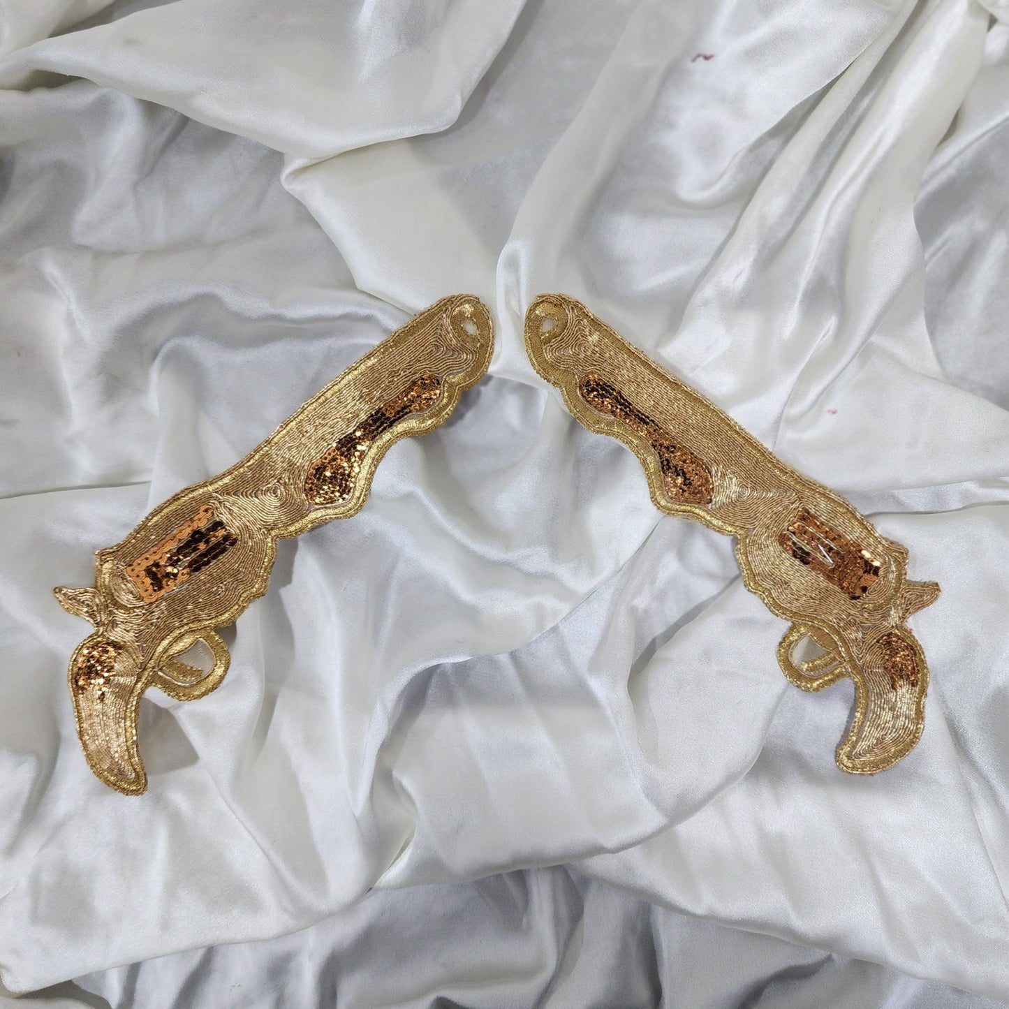 Golden color Zari work Gun shape Patch 1 Pair (2 Pcs)