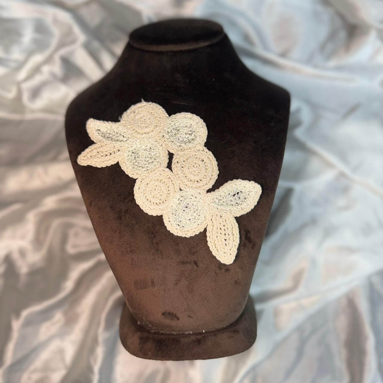 Dyeable Off White Brown Flower Applique Crochet Patch