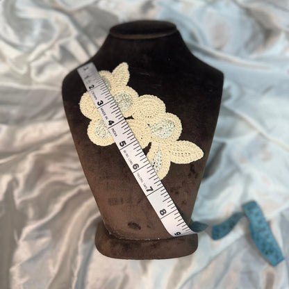 Dyeable Off White Brown Flower Applique Crochet Patch