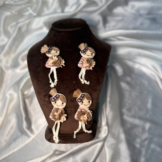 Cute Girl Embroidered Fabric Applique Patch (5 Pieces)