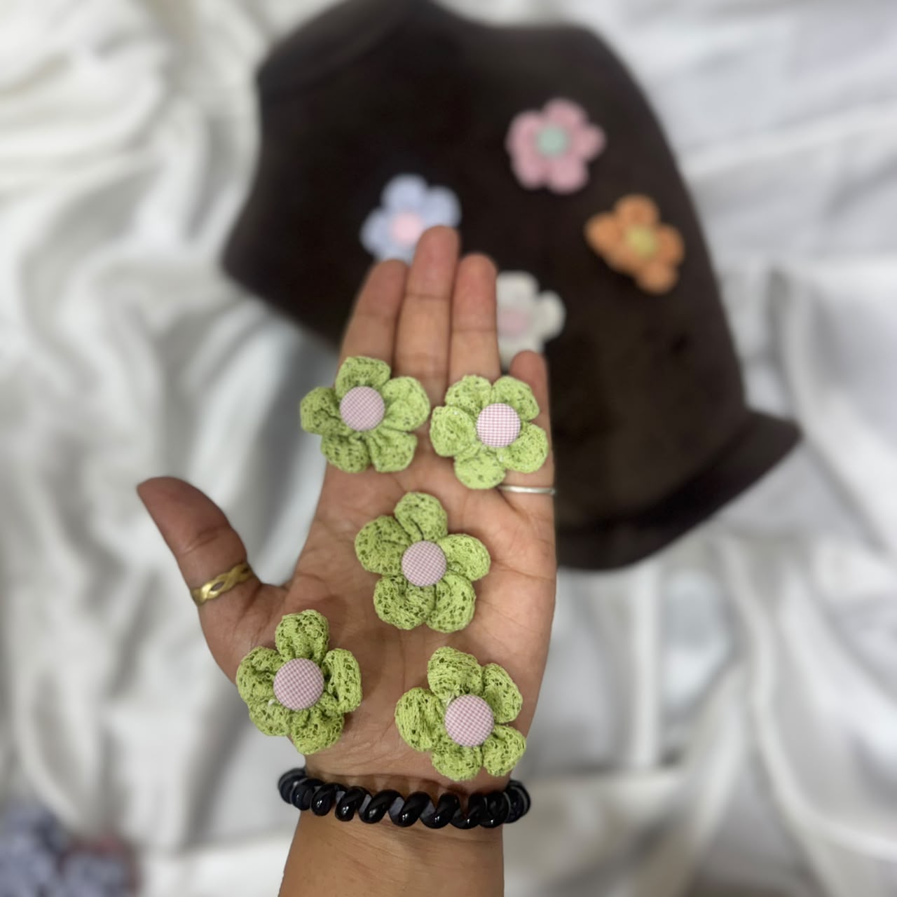 Decorative Crochet Flower Applique Patch Set of 5 Pieces