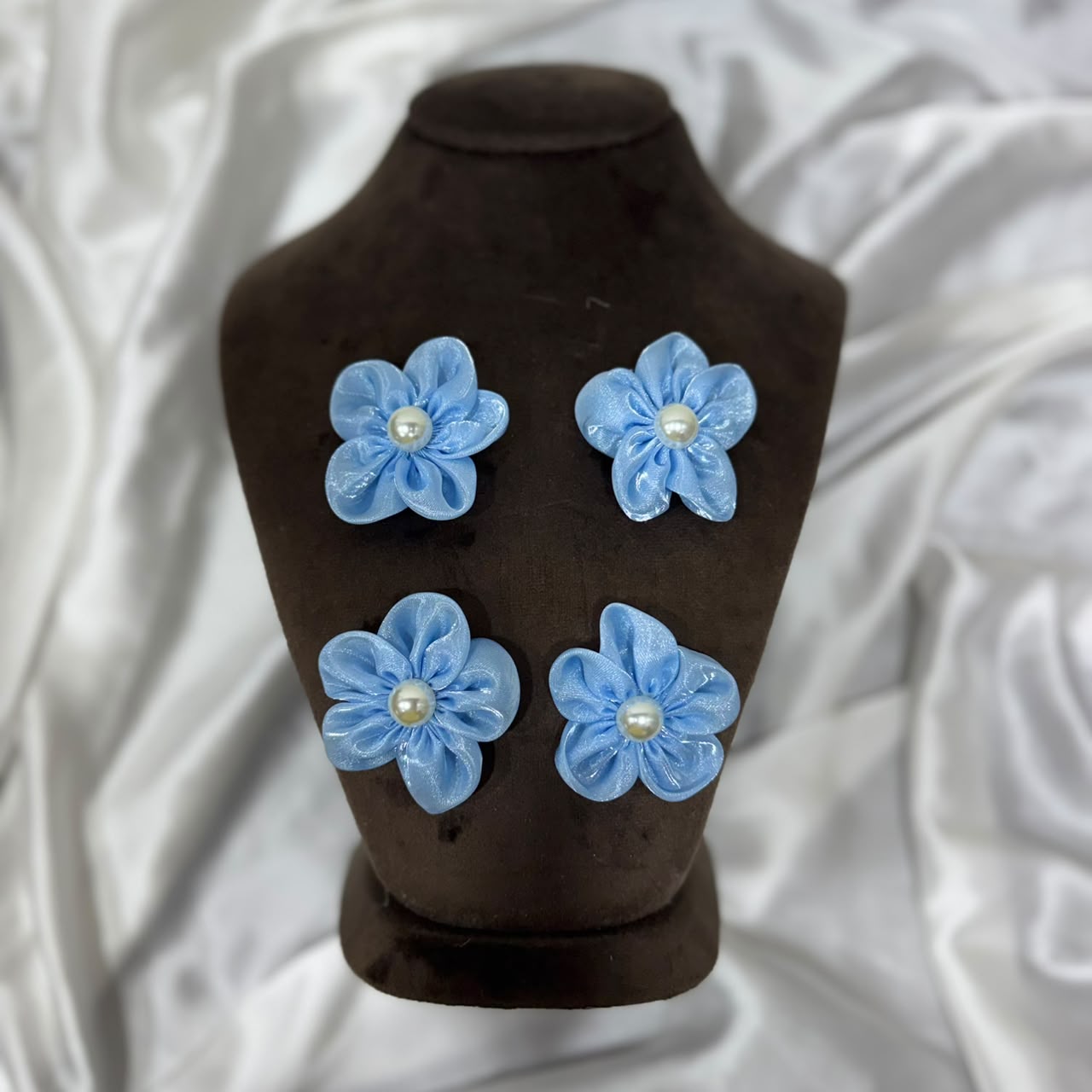Decorative Floral Pearl Embellishment Patch (5 Pieces)