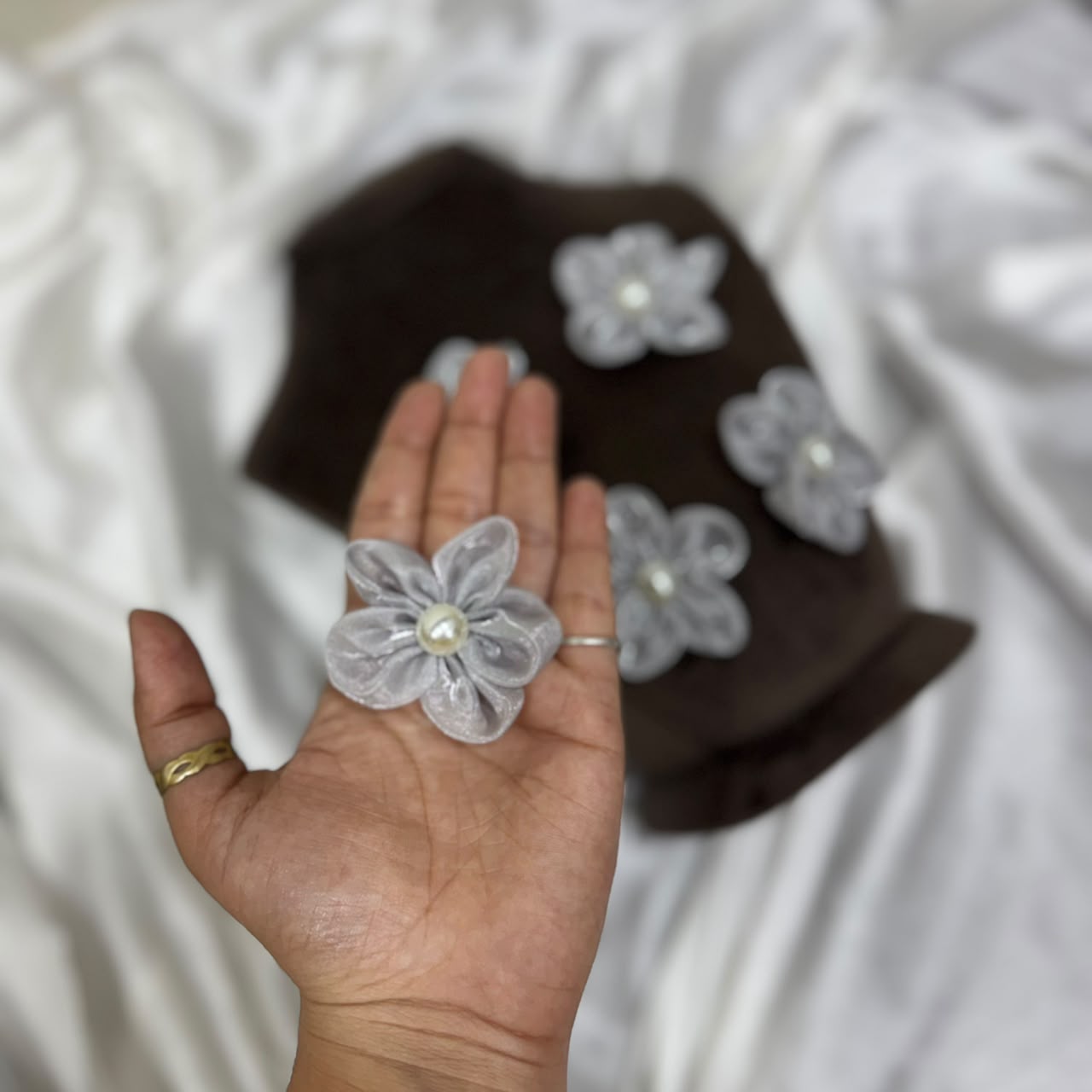 Decorative Floral Pearl Embellishment Patch (5 Pieces)