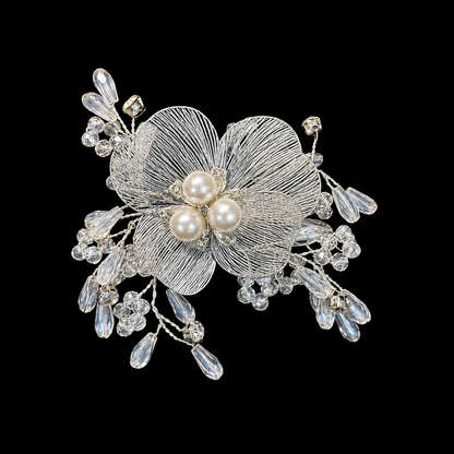 Elegant Silver Floral Pearl Crystal patch (1 piece)