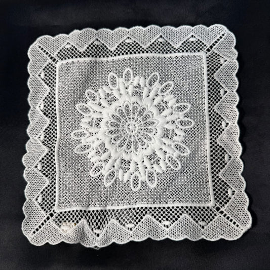 Scalloped Border Embroidery Patch