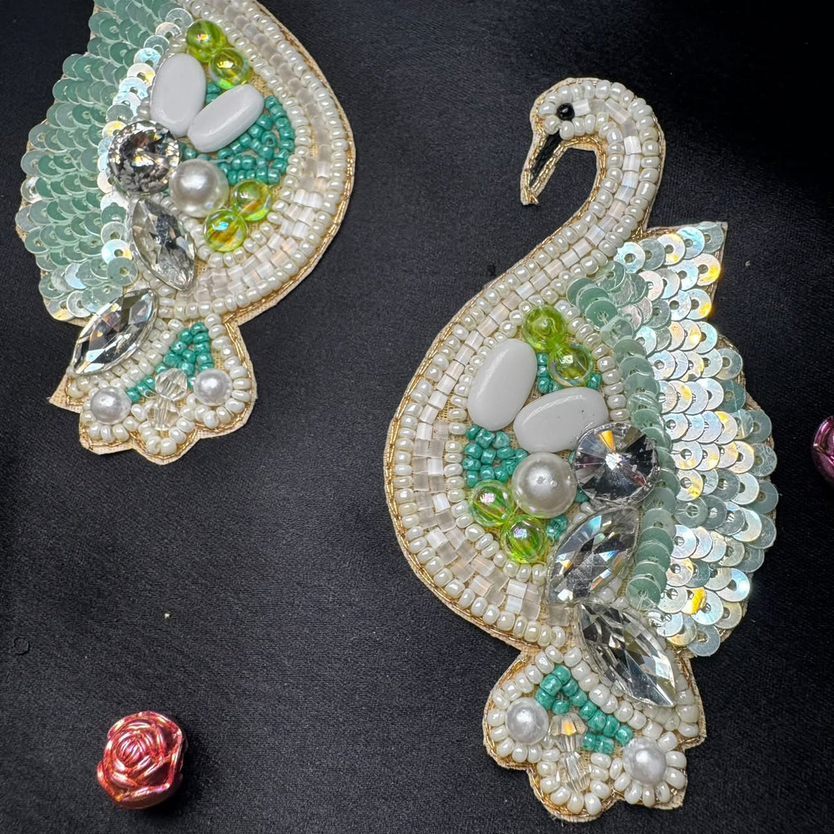 Twin Swan Embroidered Decorative Patches
