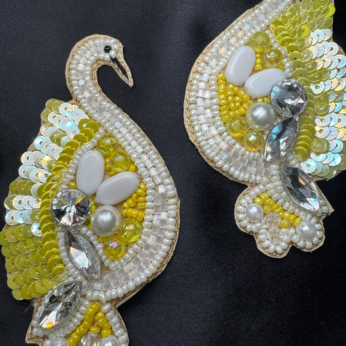 Twin Swan Embroidered Decorative Patches