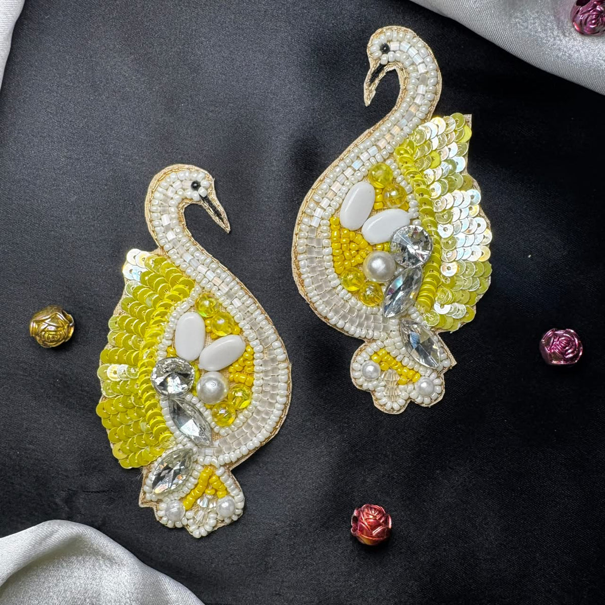 Twin Swan Embroidered Decorative Patches