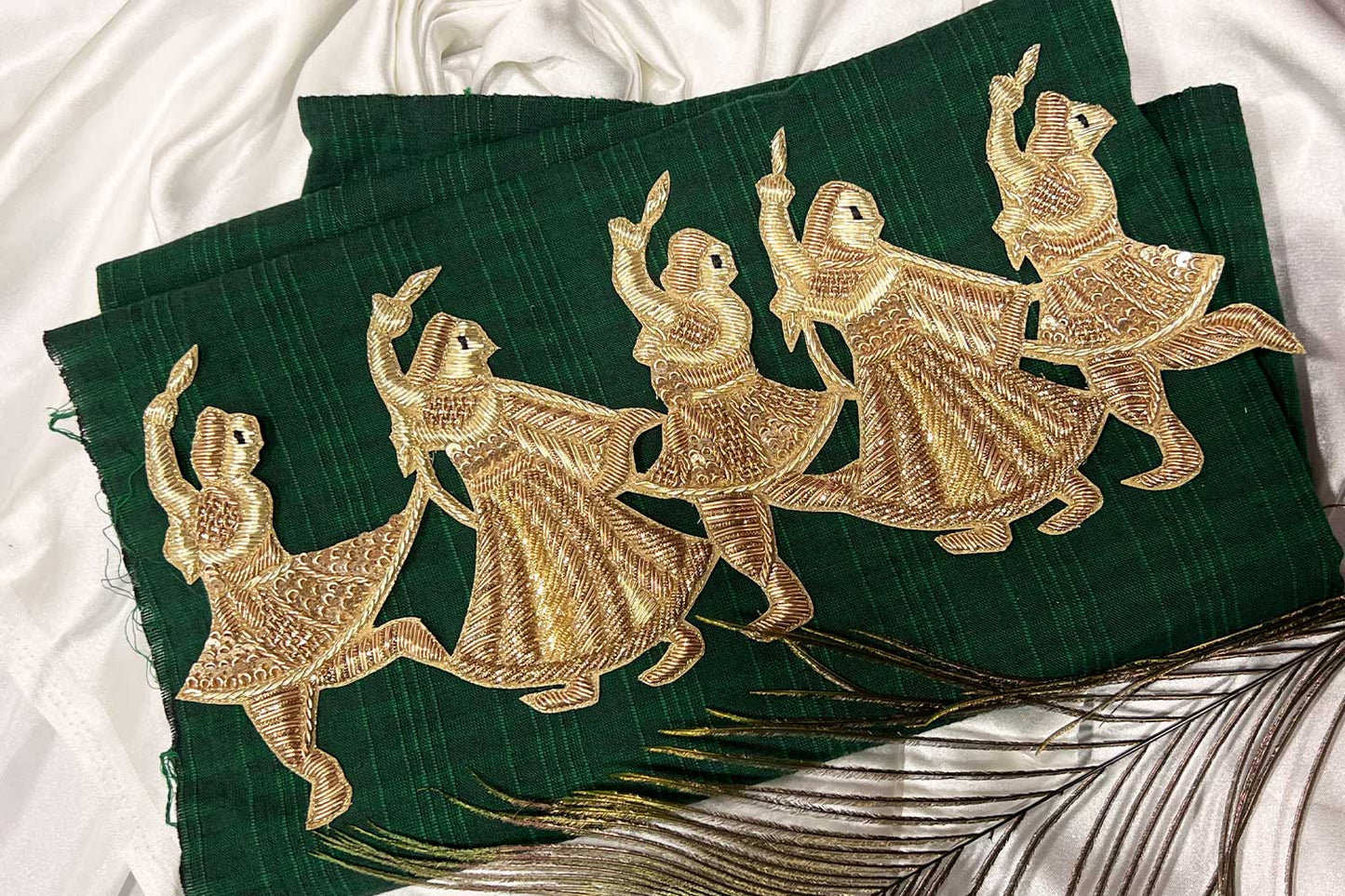 Golden Color Dancing Bridal Doli patch