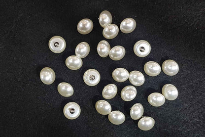 Off White Color Dome Pearl Buttons 10 Pieces