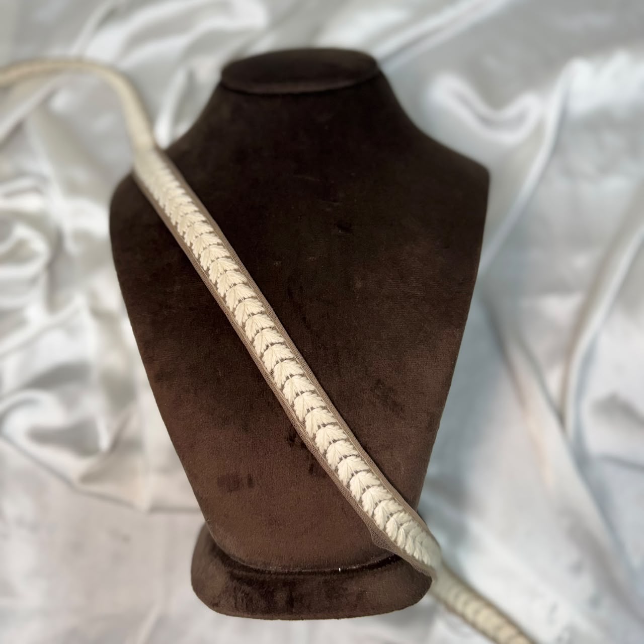 Elegant Cream Leaf Thread work Lace Border