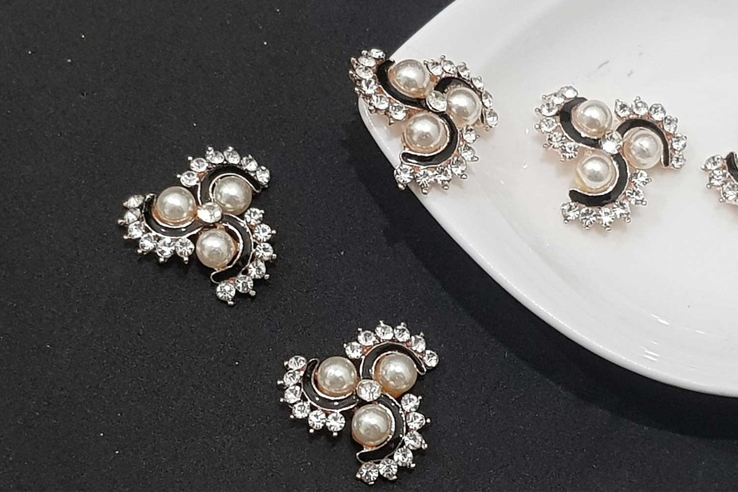 Black Silver Spinner Design Rhinestone Pearl Buttons Pack of 3 Pcs