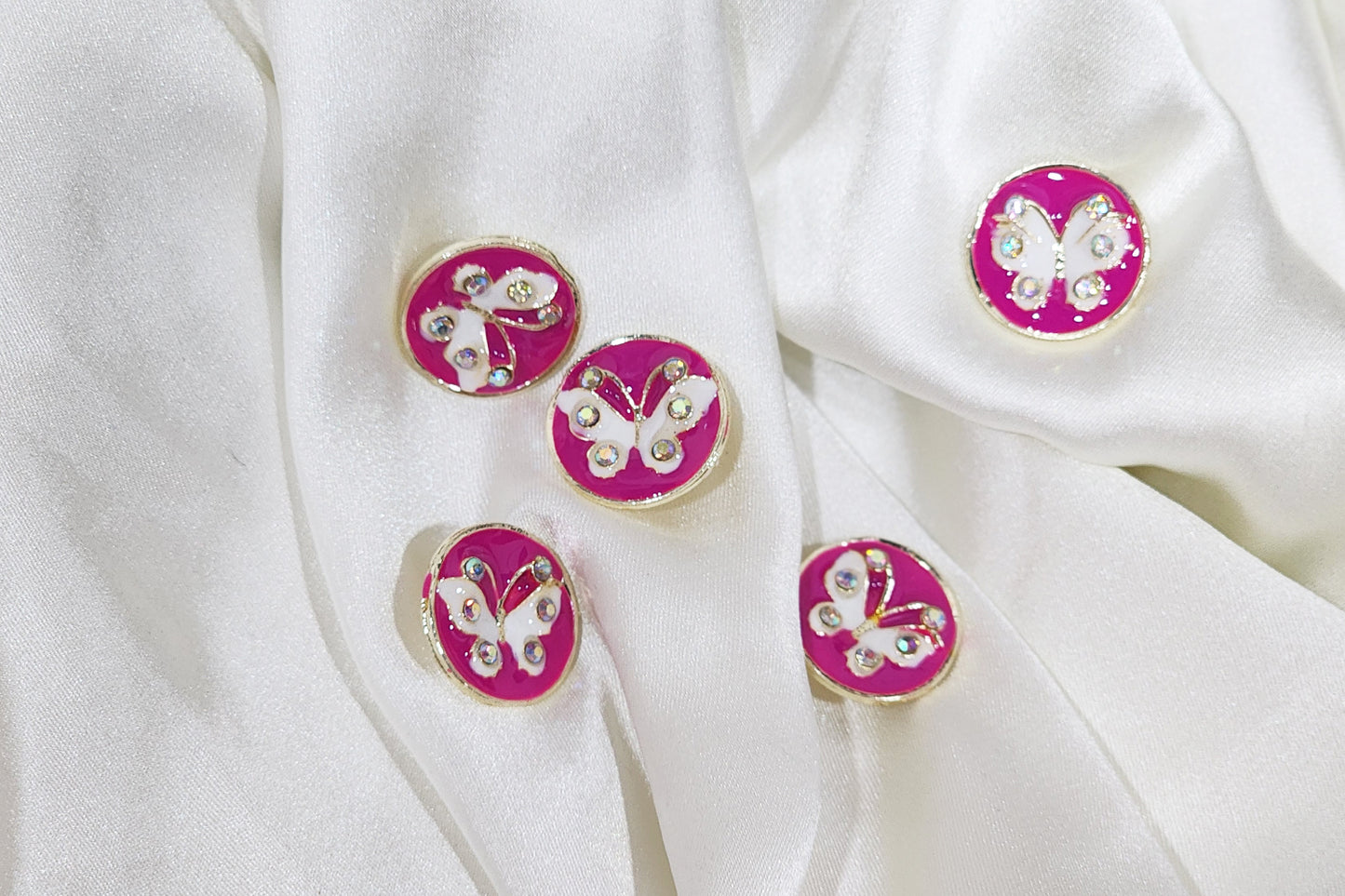 Round Shape Butterfly Print Buttons 5 Pieces