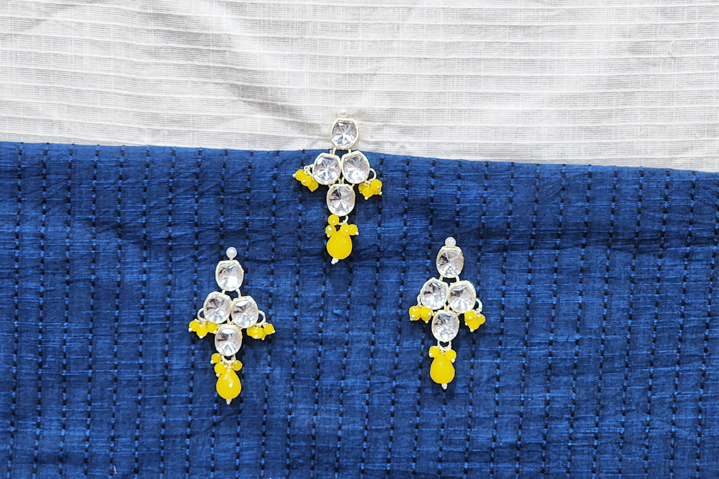 Beautiful floral design with glass stone embellishment Buttons